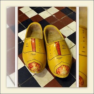 'Klompen in gebruik', Fotokaart nr. LL-13.