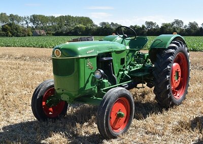 Tractor, Deutz D40, (Ansichtkaart nr. PK-486).